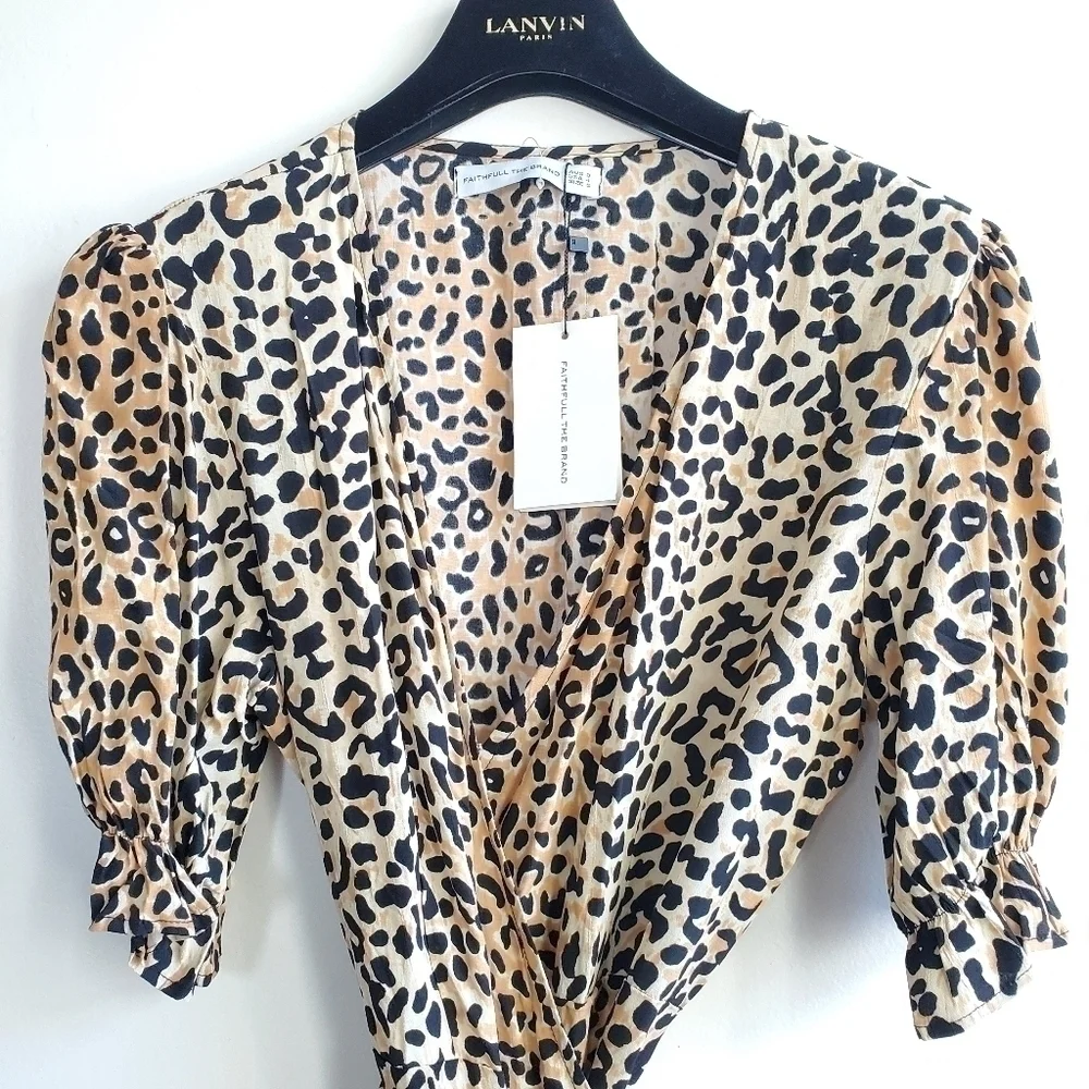 Faithfull The Brand Abbey Wrap Le Cinq Animal Print Midi Dress NWT Size 4/Small